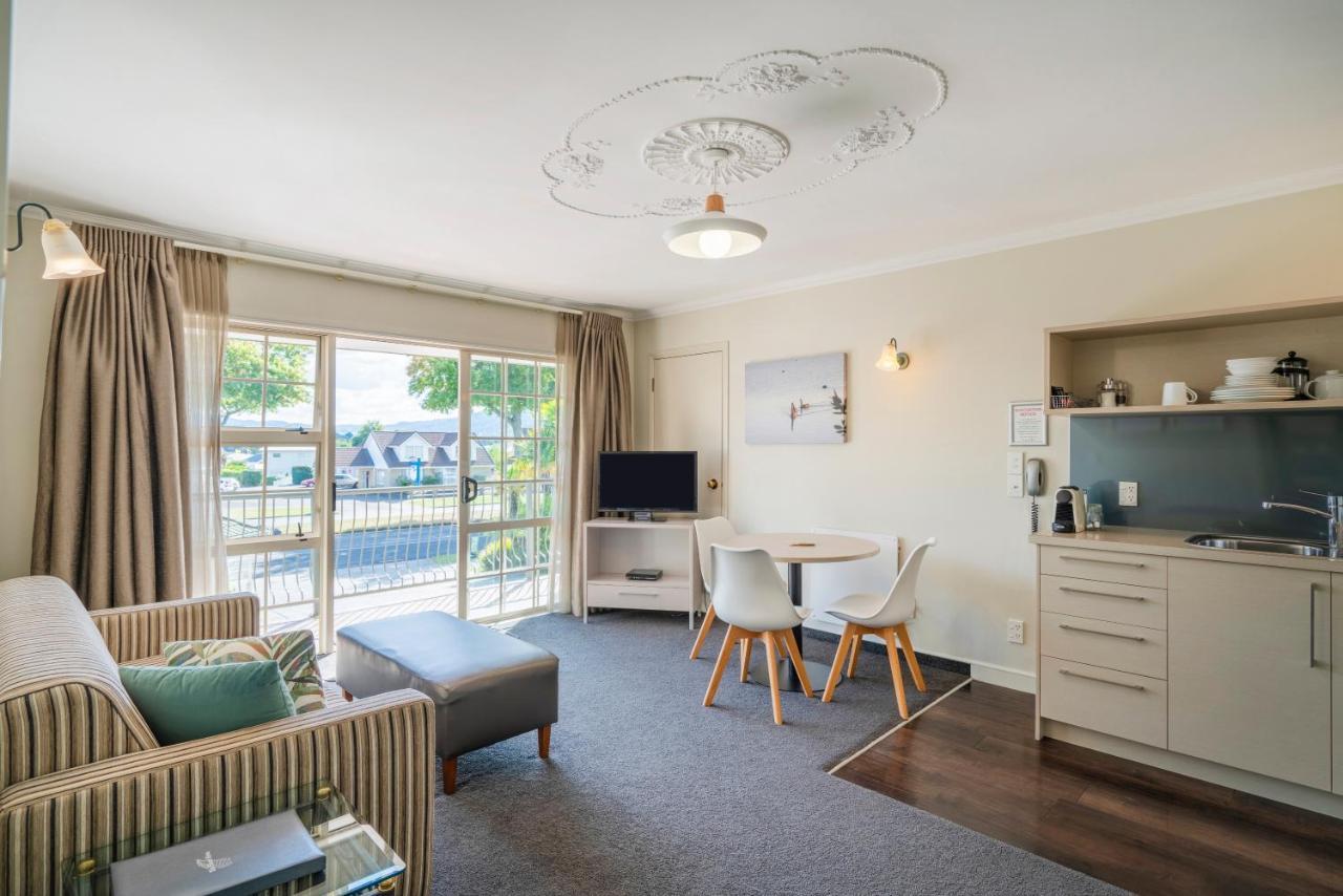 Silver Fern Rotorua Suites&Spa Exterior foto A typical apartment at the hotel