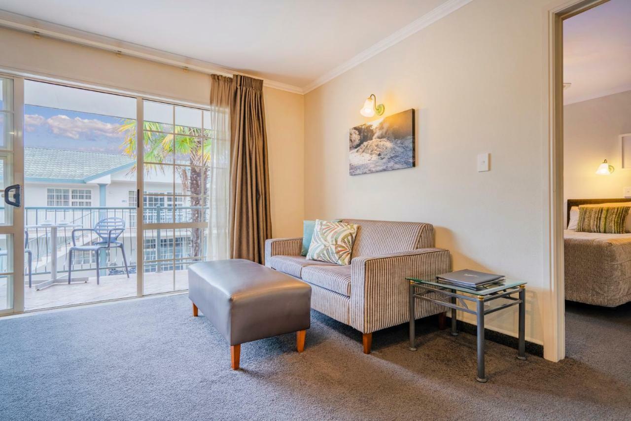 Silver Fern Rotorua Suites&Spa Exterior foto A typical one-bedroom apartment at the hotel