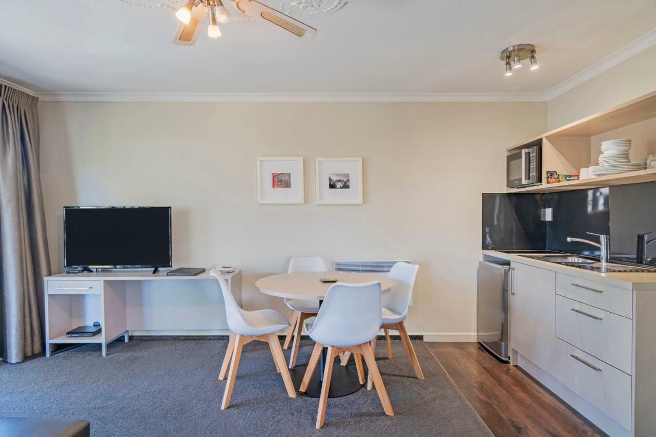 Silver Fern Rotorua Suites&Spa Exterior foto A typical apartment at the hotel